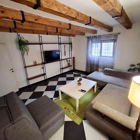 Downtown Apartment Ниш Екстер'єр фото