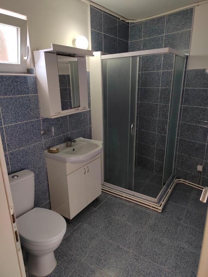 Downtown Apartment Ниш Екстер'єр фото