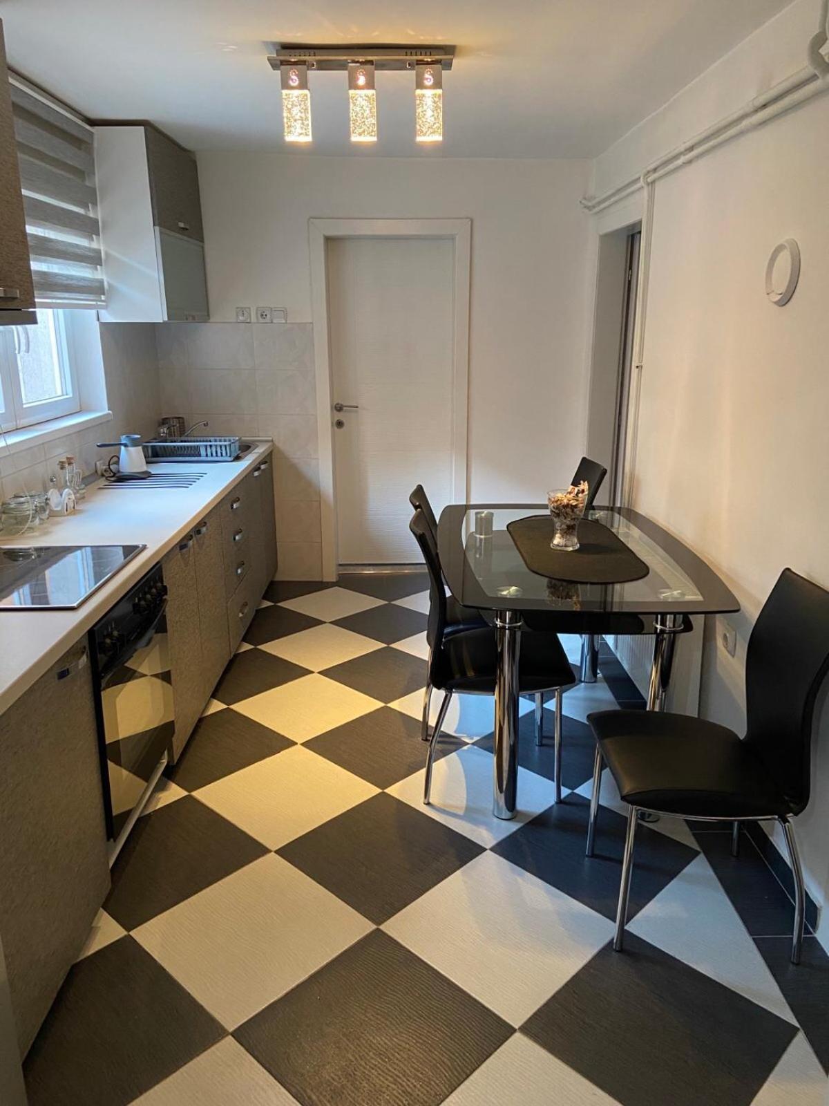 Downtown Apartment Ниш Екстер'єр фото